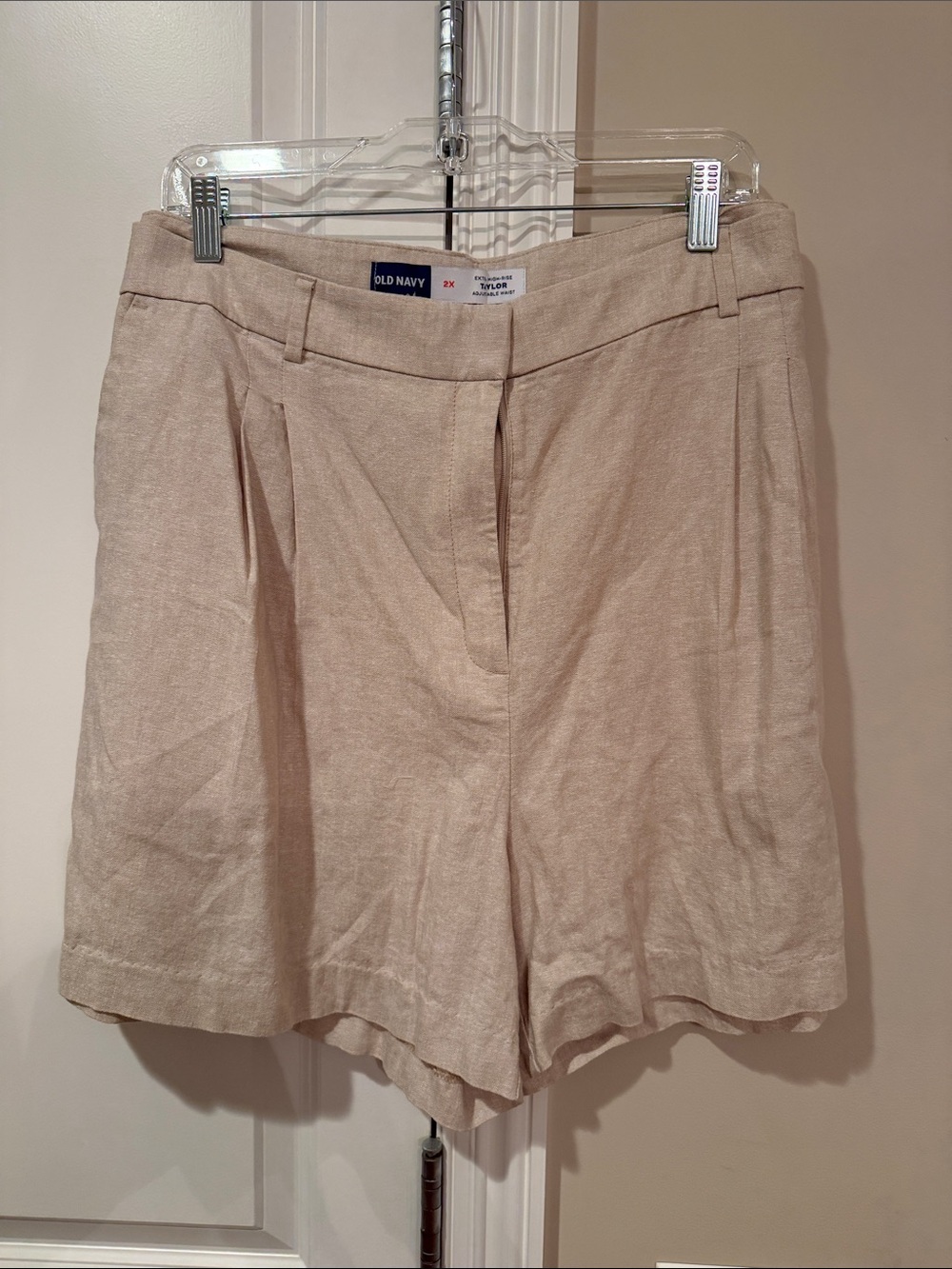Old Navy Beige Tailored Linen-Blend Bermuda Shorts